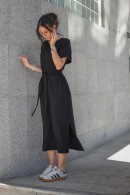 DLOUHÉ ČERNÉ ŠATY S PÁSKEM Vero Moda