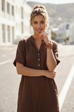 [PDS419] ITALSKÉ LNĚNÉ ŠATY S KRÁTKÝM RUKÁVEM ČOKOLÁDOVÉ