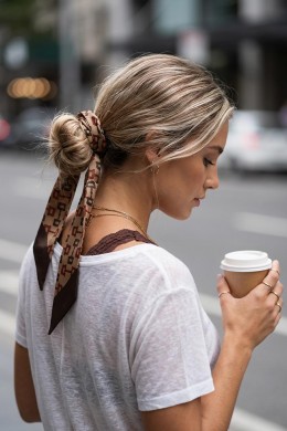 [PDS438] ÚZKÝ DÁMSKÝ ŠÁTEK DO VLASŮ HNĚDÝ