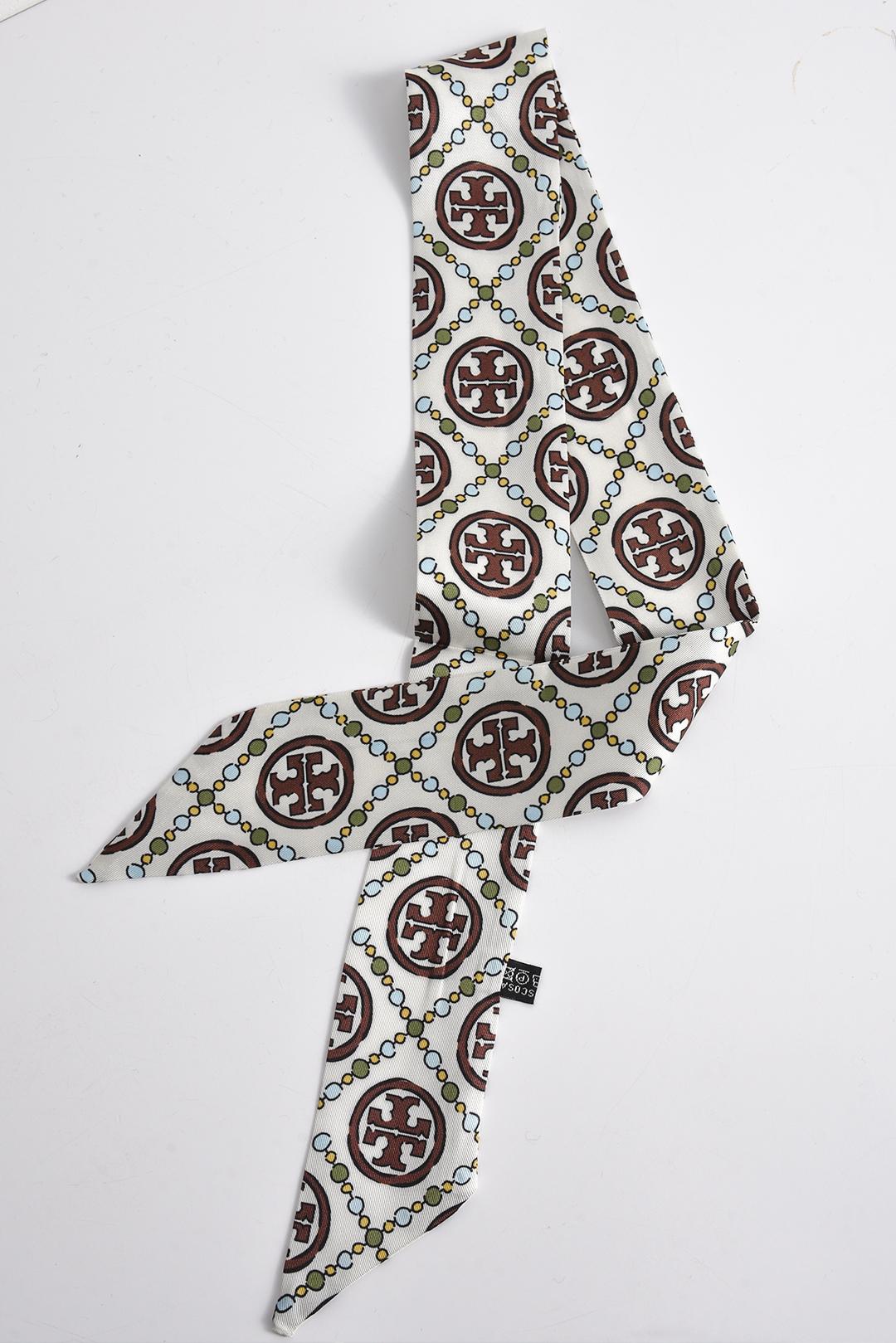 SATÉNOVÝ DÁMSKÝ ŠÁTEK PECA del SOL Vintage Crest