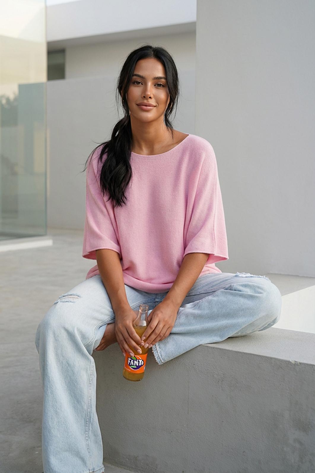 RŮŽOVÝ SVETŘÍK S KRÁTKÝM RUKÁVEM  Strawberry Milkshake