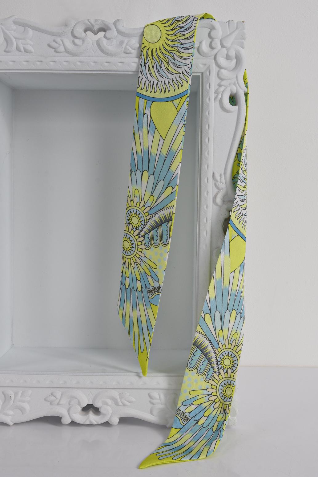 DÁMSKÝ ÚZKÝ SATÉNOVÝ ŠÁTEK SE SLUNEČNÍMI PAPRSKY  Solar Bloom