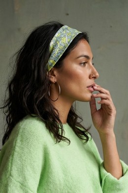 [PDS553] DÁMSKÝ ÚZKÝ SATÉNOVÝ ŠÁTEK SE SLUNEČNÍMI PAPRSKY  Solar Bloom