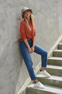 [VRM684] MOM DŽÍNY